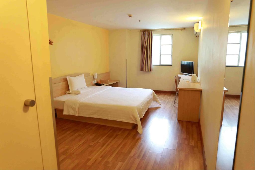 7Days Inn Nanchang North Railway Station Square Kamer foto